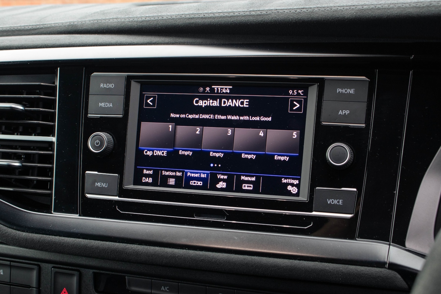 Used Volkswagen Transporter 2023 for sale - 76958816: Photo 38