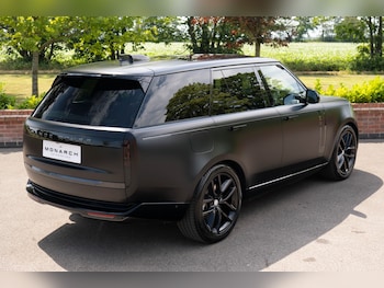 Used Land Rover Range Rover 2024 for sale - 79030921: Photo
