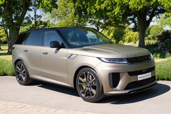 Used Land Rover Range Rover Sport 2024 for sale - 74635589: Photo 1