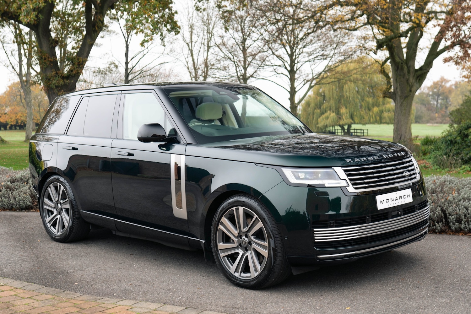 Used Land Rover Range Rover 2024 for sale - 76532530: Photo 1