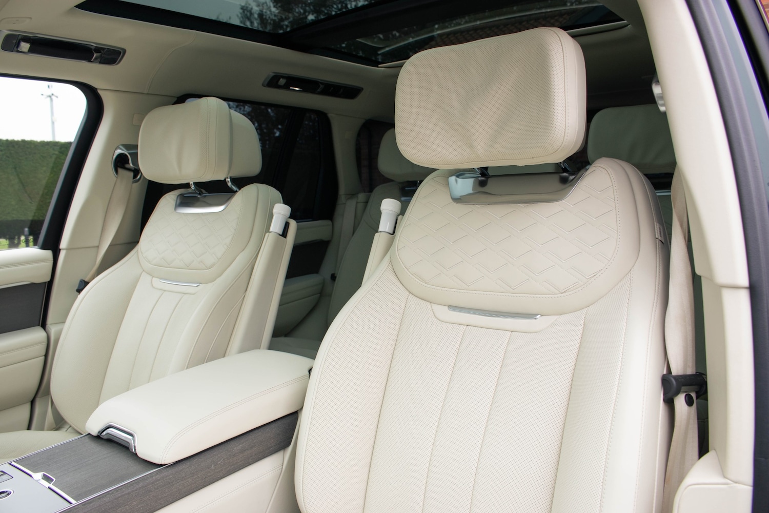 Used Land Rover Range Rover 2024 for sale - 76532530: Photo 11