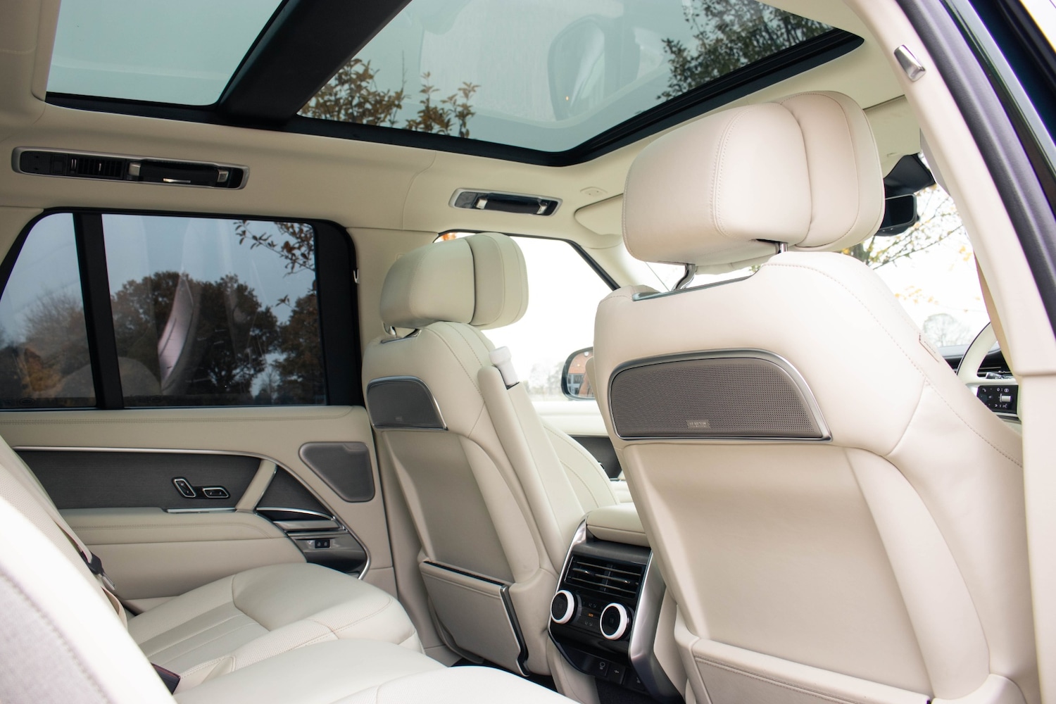 Used Land Rover Range Rover 2024 for sale - 76532530: Photo 12