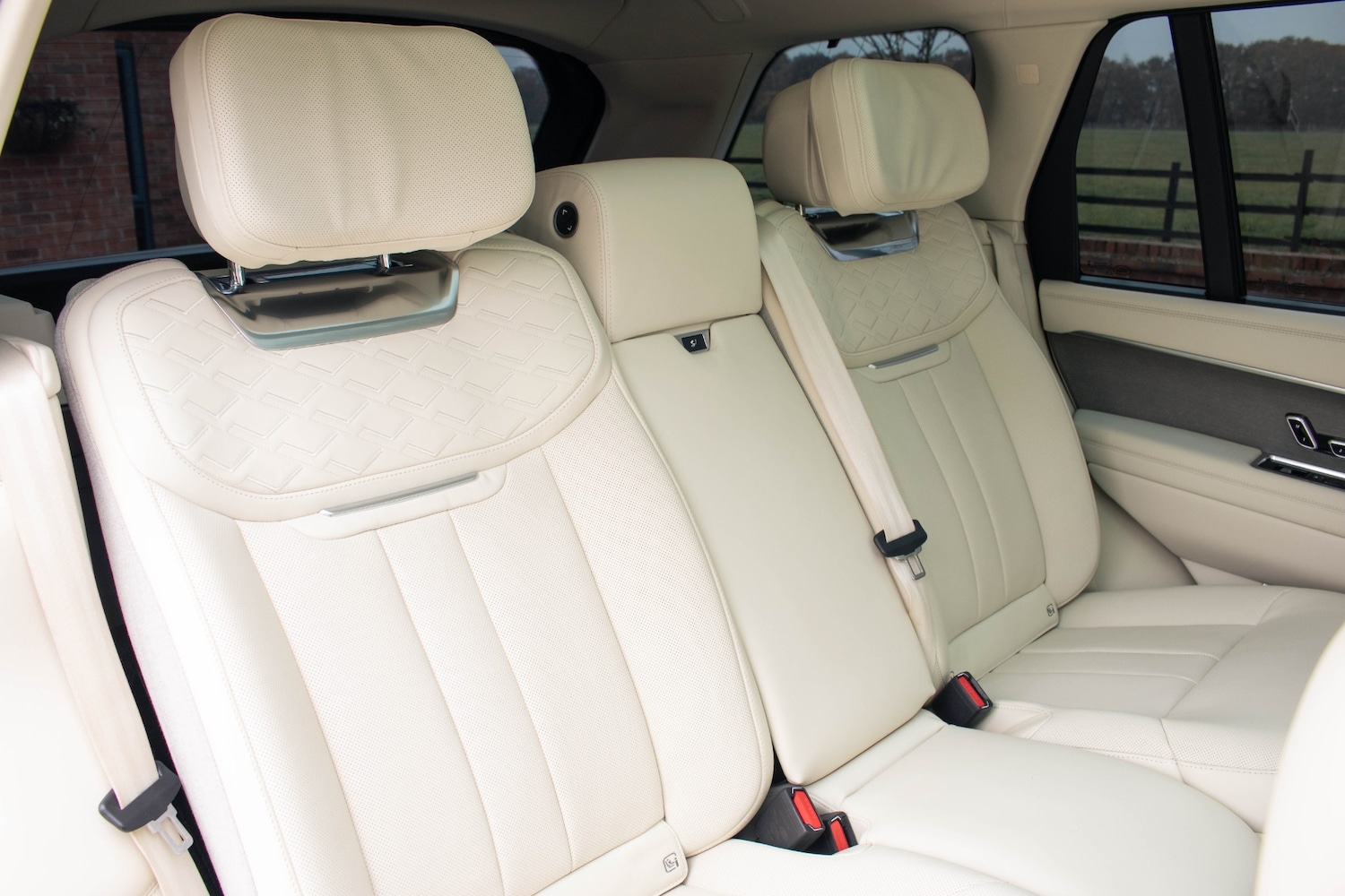 Used Land Rover Range Rover 2024 for sale - 76532530: Photo 15