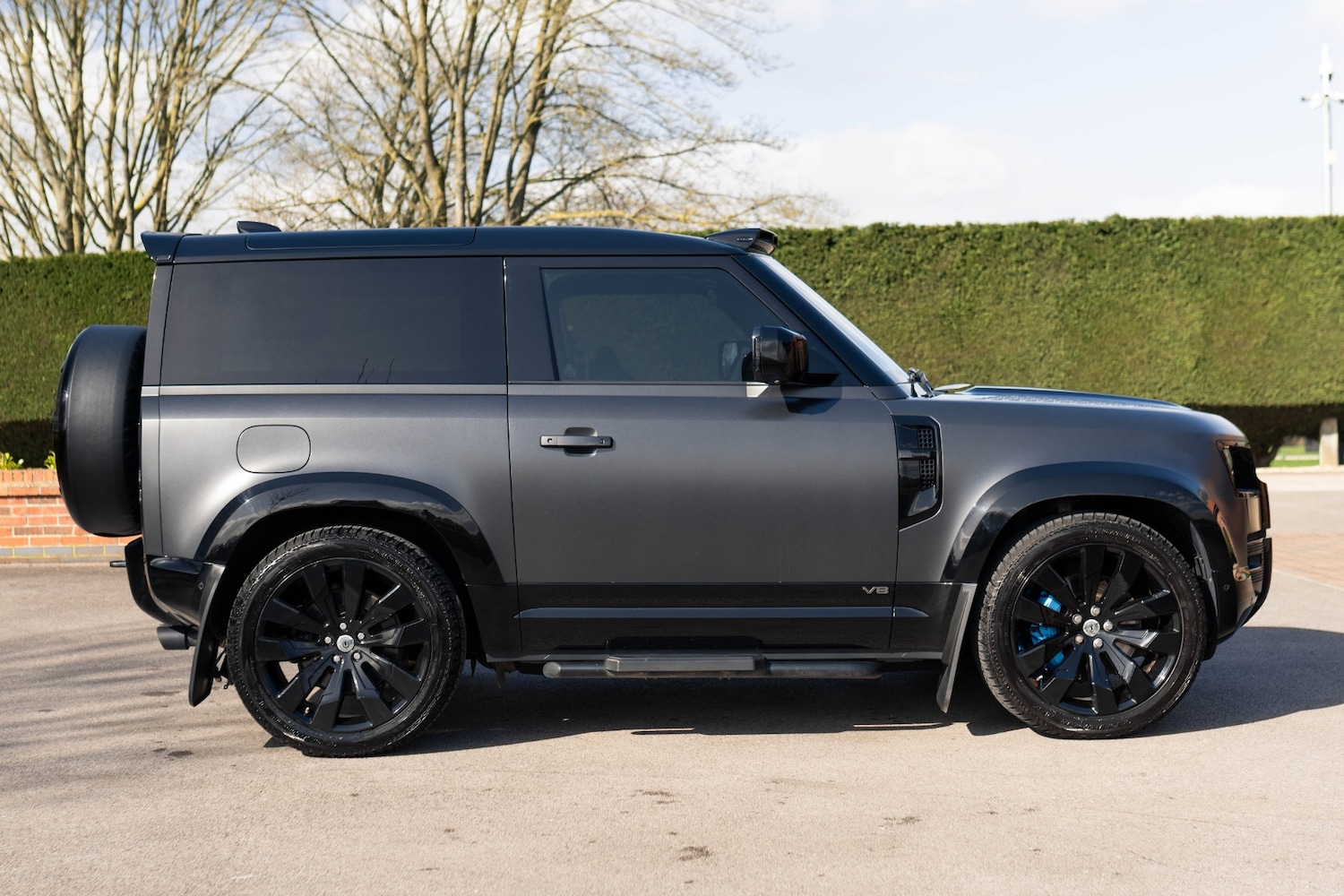 Used Land Rover Defender 2021 for sale - 77843050: Photo 10