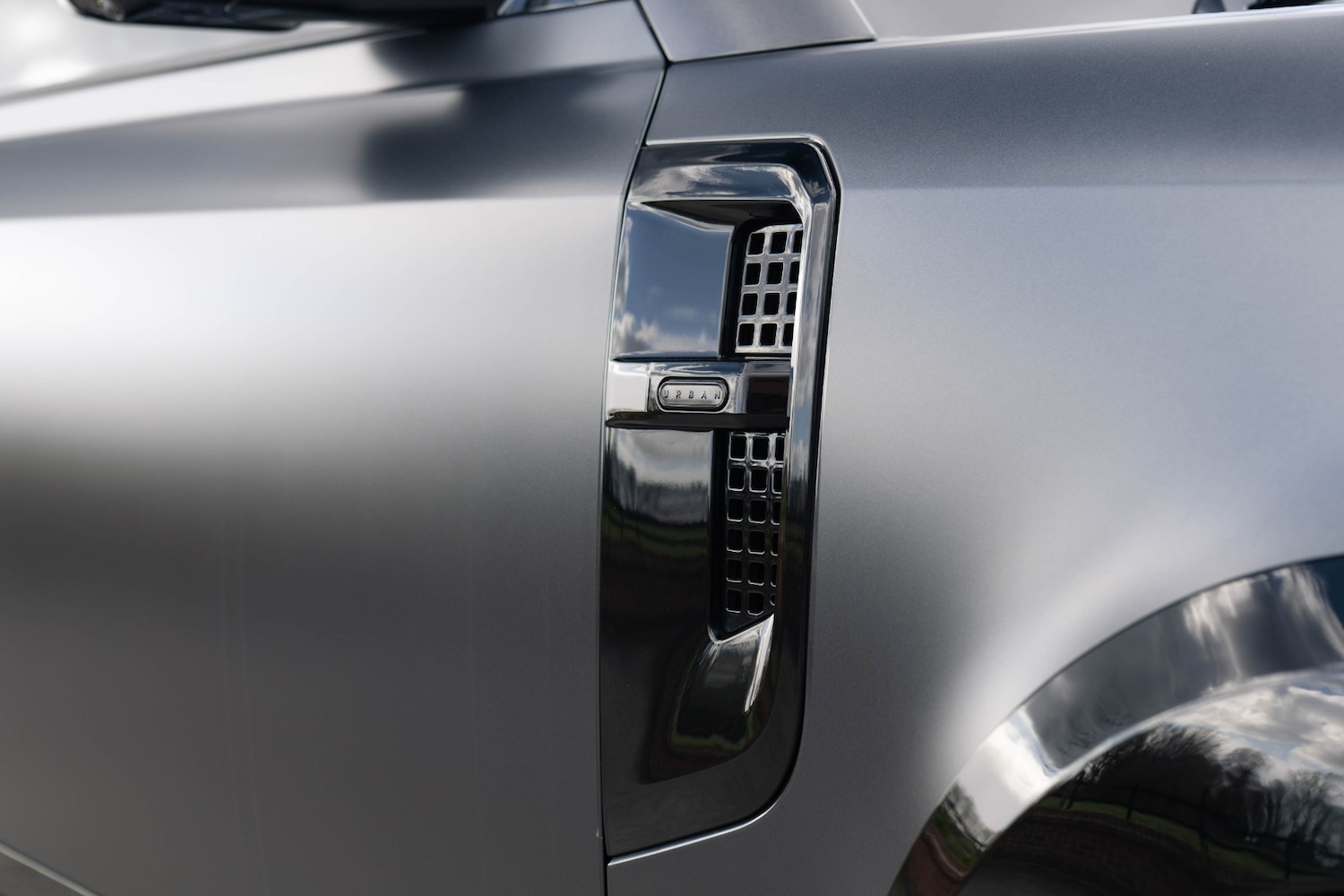 Used Land Rover Defender 2021 for sale - 77843050: Photo 16