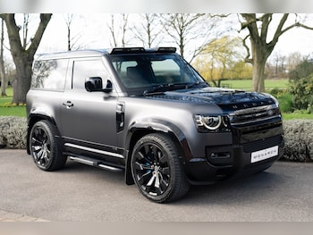 Used Land Rover Defender 2021 for sale - 77843050: Photo