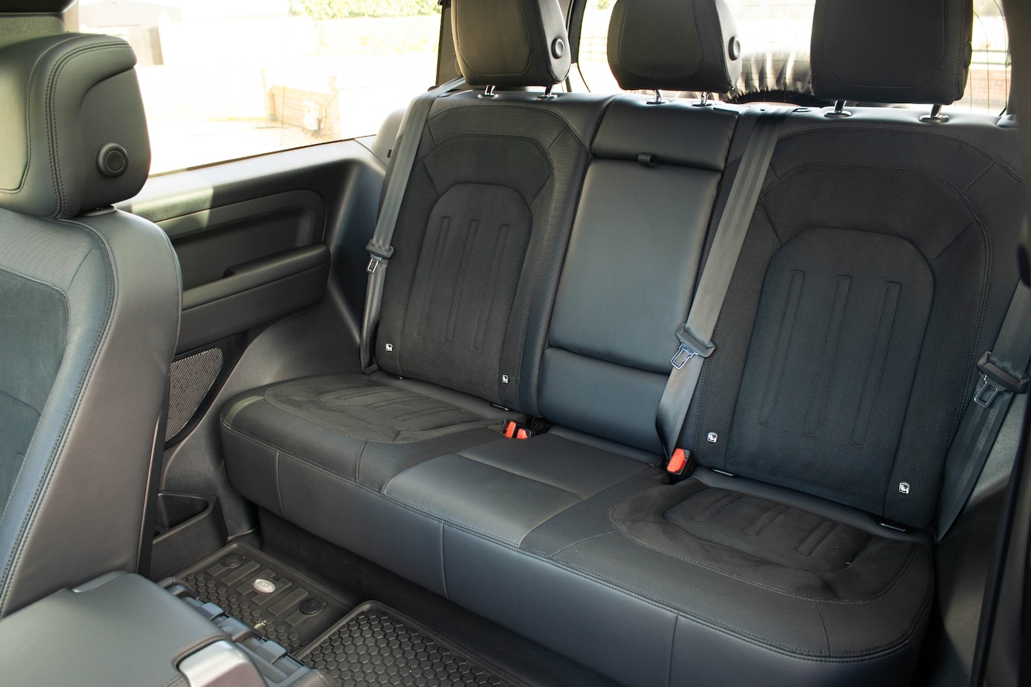 Used Land Rover Defender 2021 for sale - 77843050: Photo 23