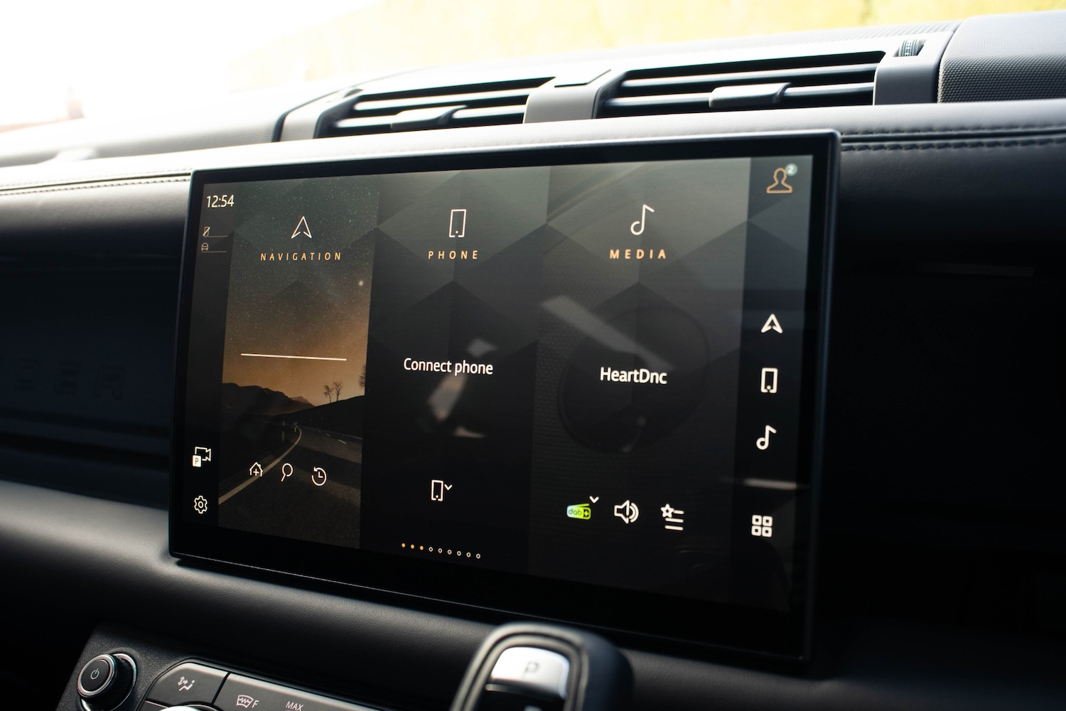 Used Land Rover Defender 2021 for sale - 77843050: Photo 34