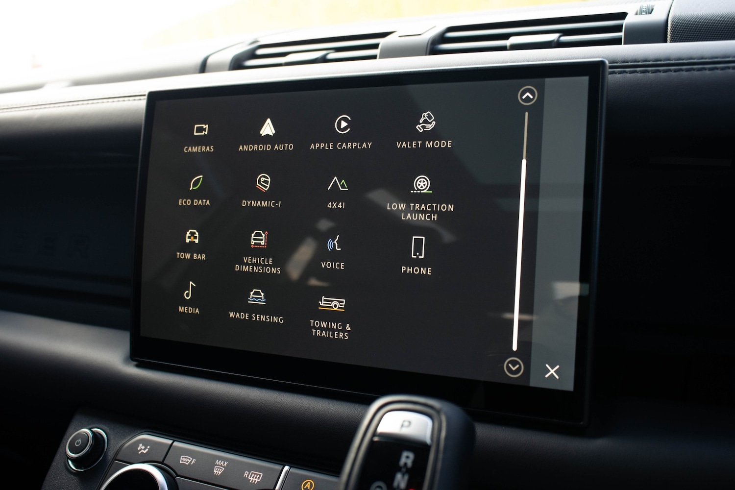 Used Land Rover Defender 2021 for sale - 77843050: Photo 36