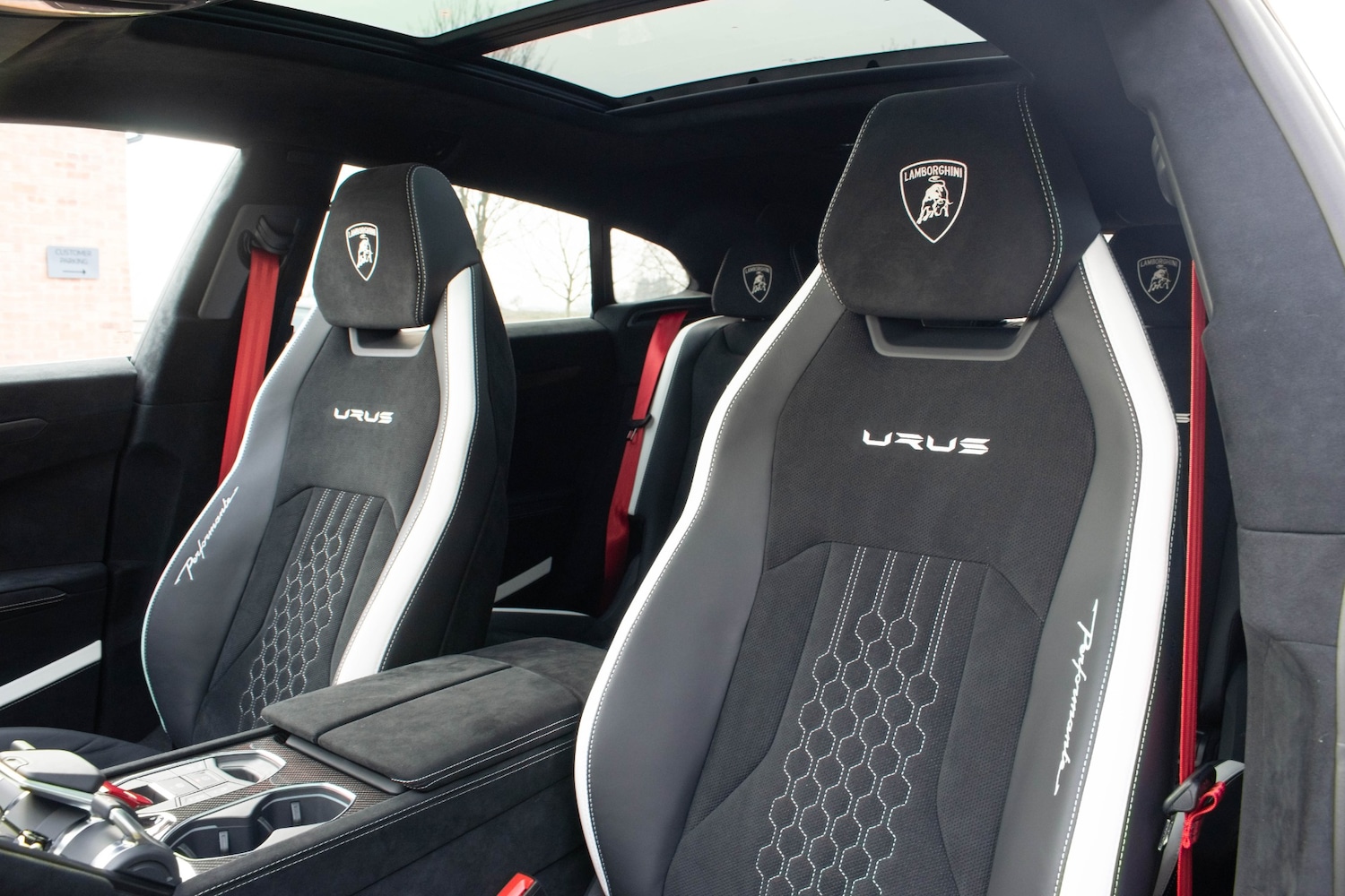 Used Lamborghini Urus 2025 for sale - 77136182: Photo 15