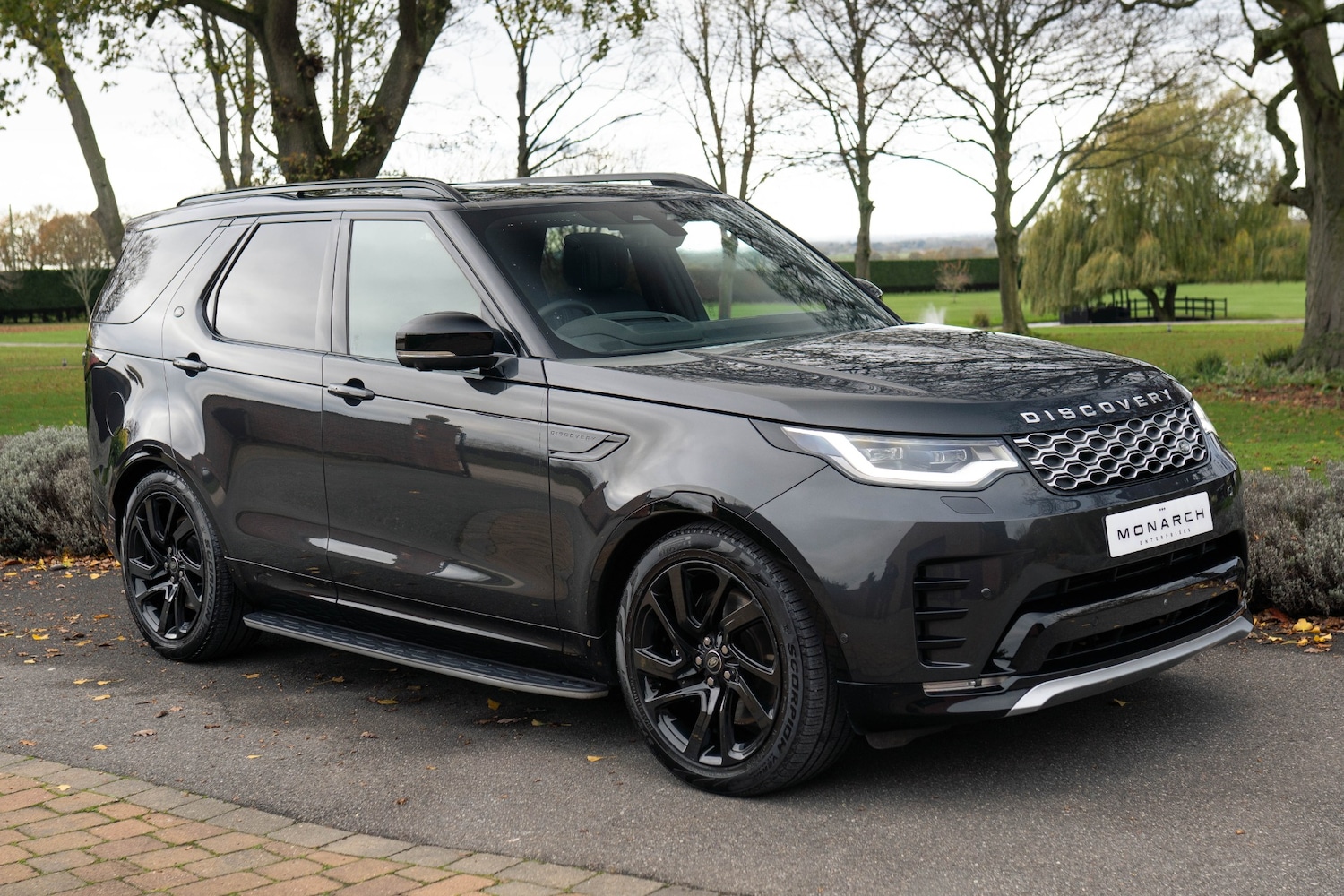 Used Land Rover Discovery 2023 for sale - 76627202: Photo 1