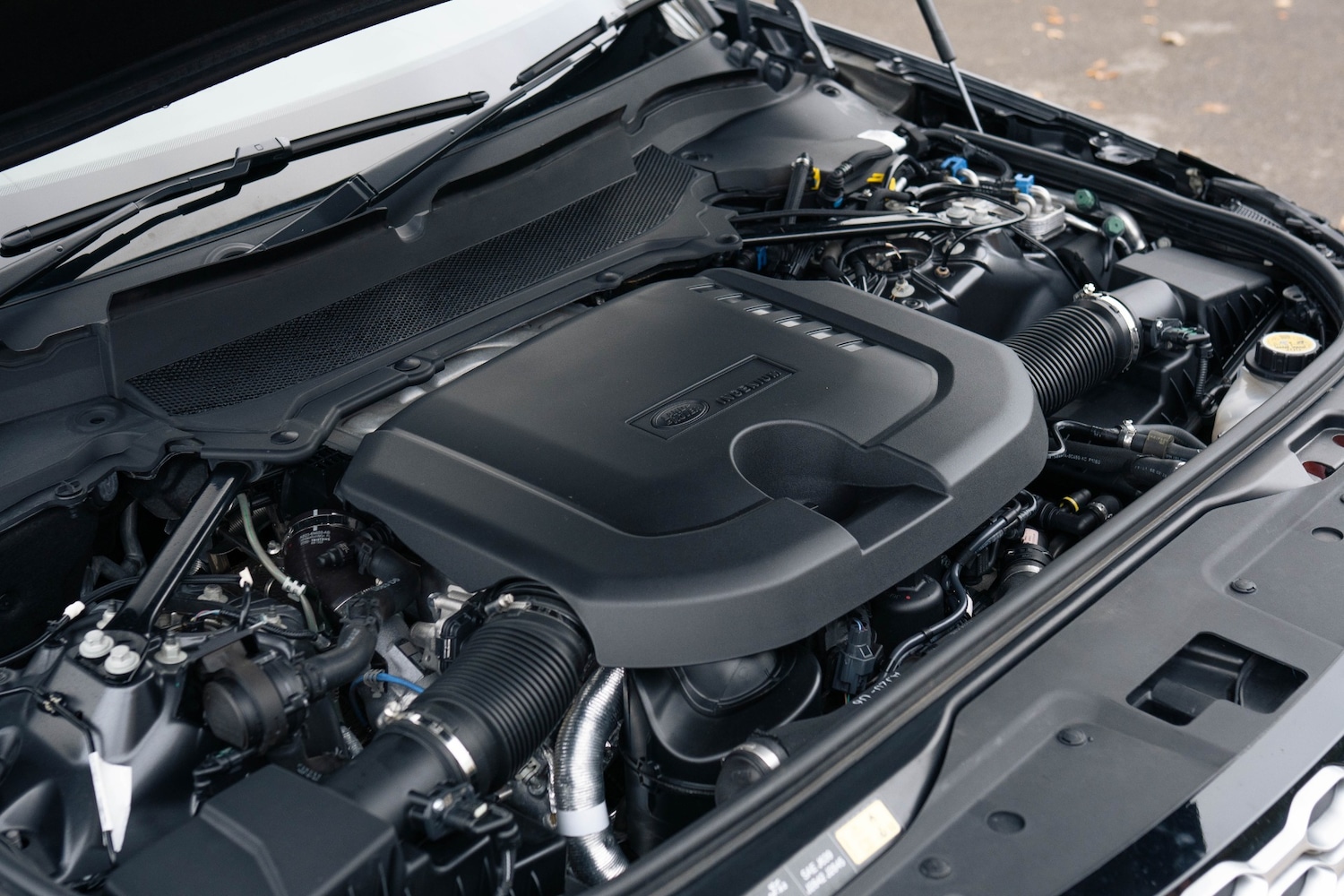 Used Land Rover Discovery 2023 for sale - 76627202: Photo 12