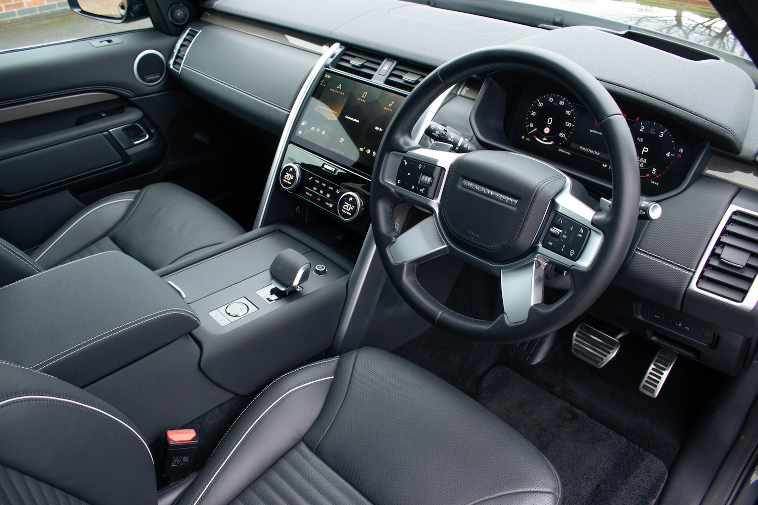 Used Land Rover Discovery 2023 for sale - 76627202: Photo 13