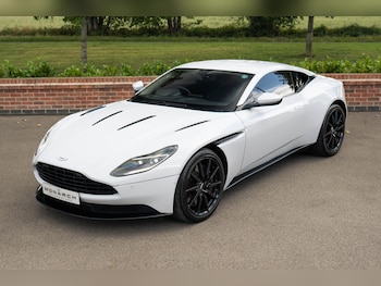 Used Aston Martin DB11 2020 for sale - 75955187: Photo