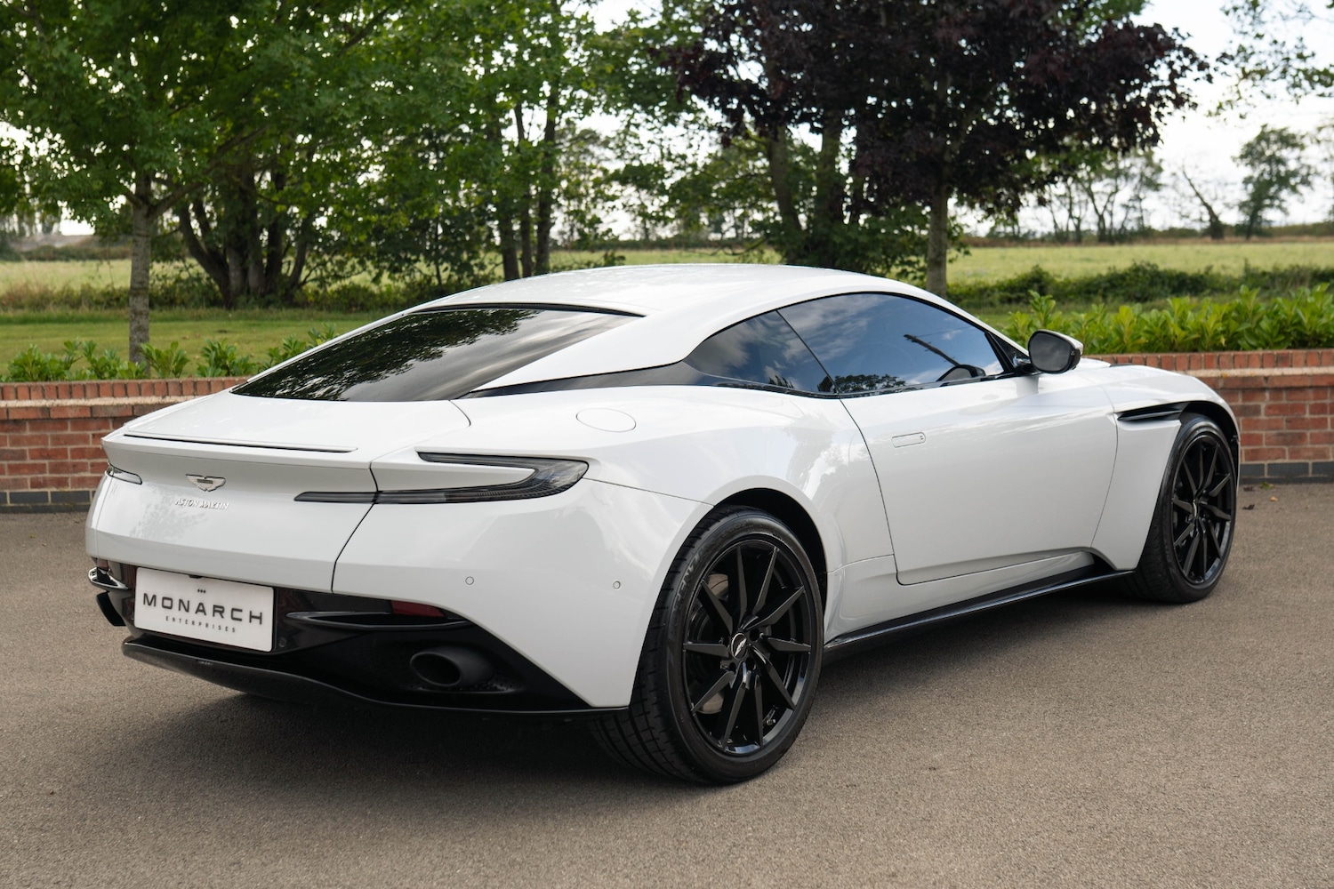 Used Aston Martin DB11 2020 for sale - 75955187: Photo 8