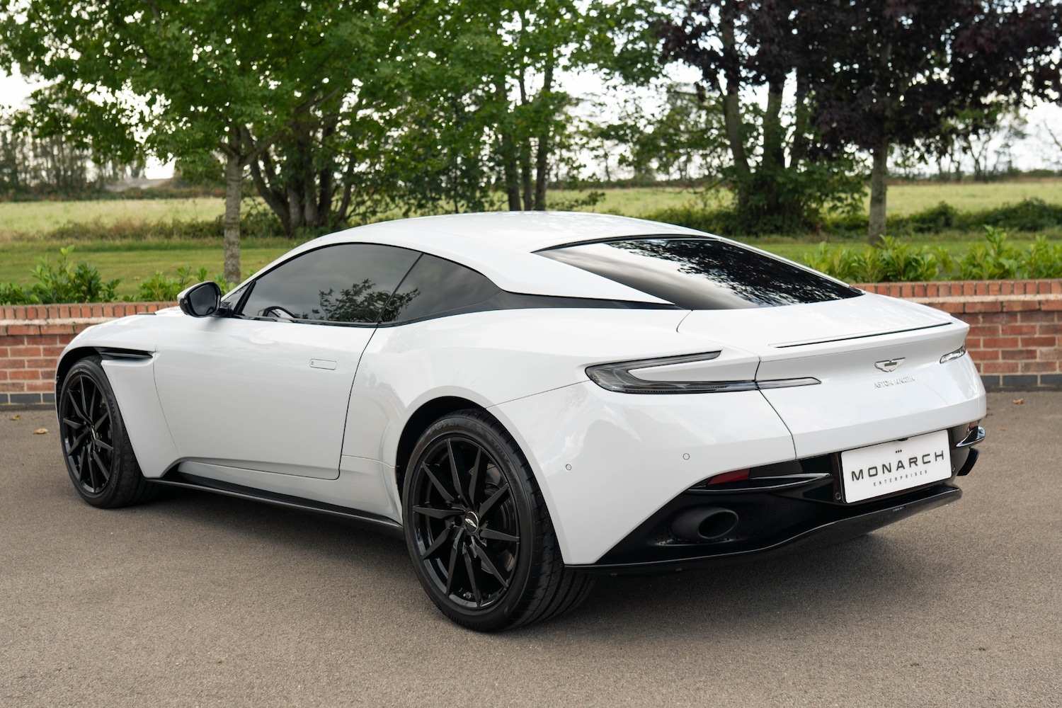 Used Aston Martin DB11 2020 for sale - 75955187: Photo 9