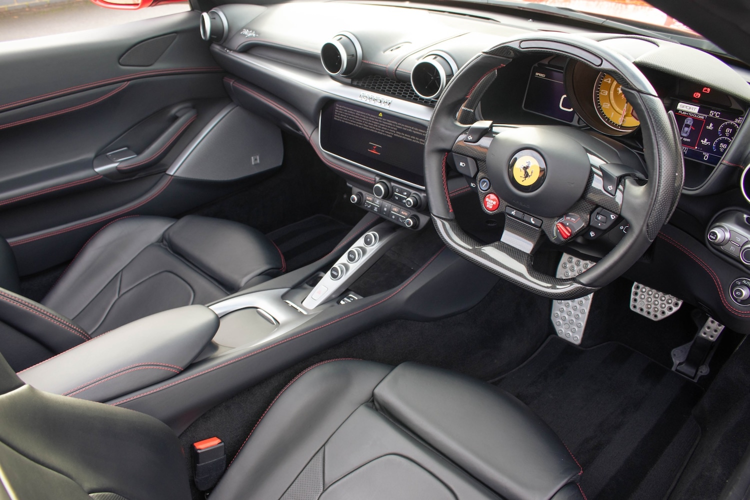 Used Ferrari Portofino 2018 for sale - 76891568: Photo 14