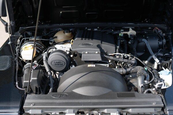 Used Land Rover Defender 2015 for sale - 74656607: Photo 16