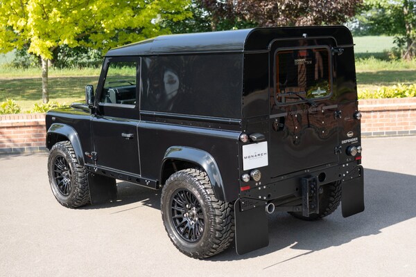 Used Land Rover Defender 2015 for sale - 74656607: Photo 5