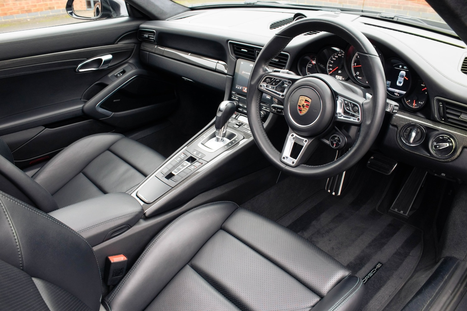 Used Porsche 911 2017 for sale - 77328915: Photo 12