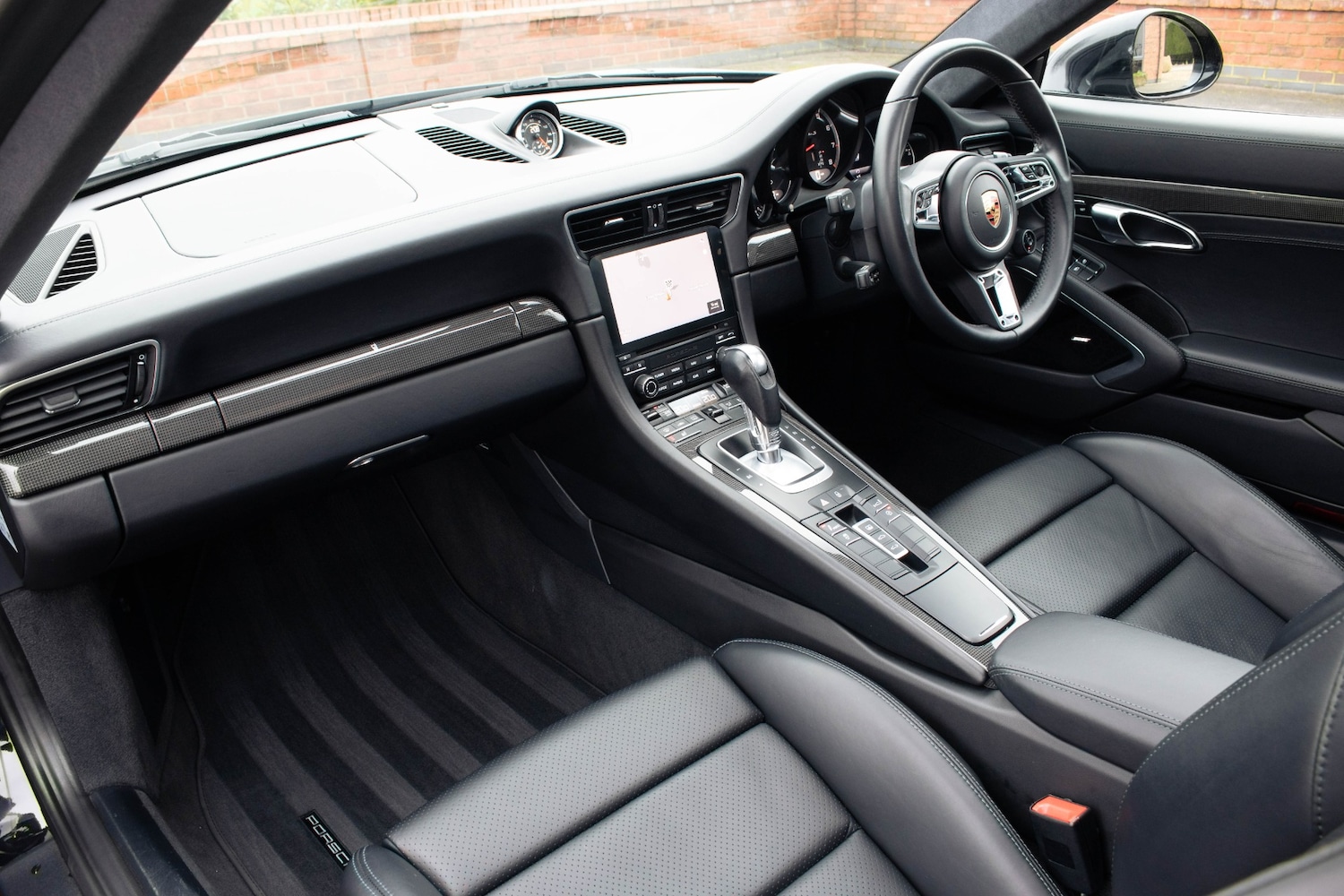 Used Porsche 911 2017 for sale - 77328915: Photo 13