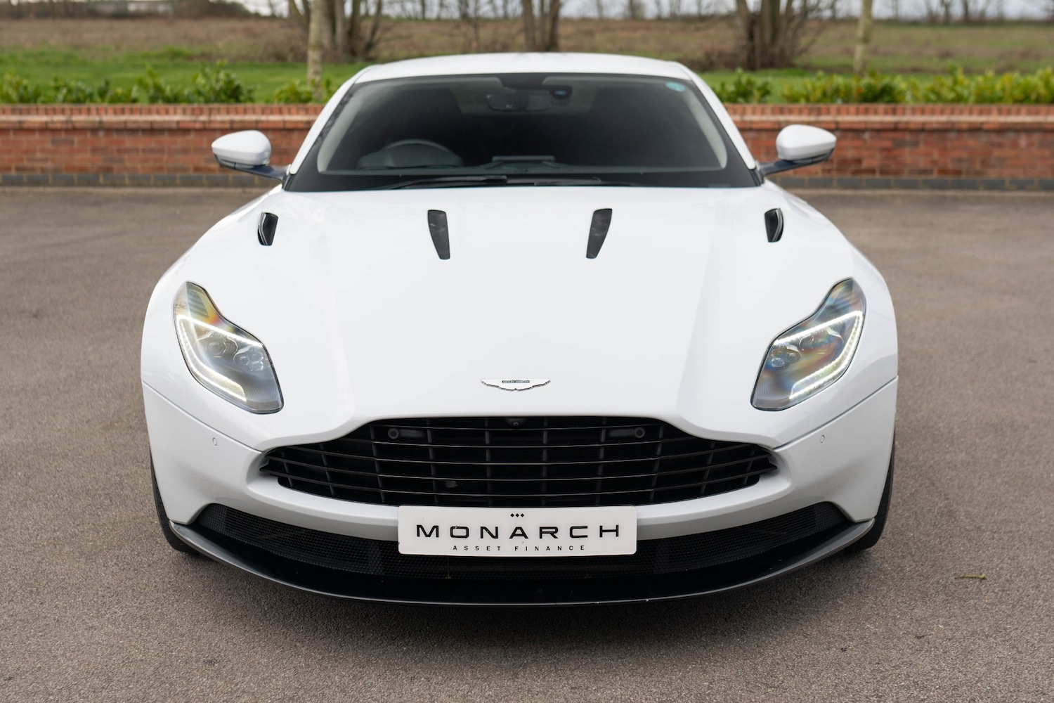 Used Aston Martin DB11 2020 for sale - 77848603: Photo 12