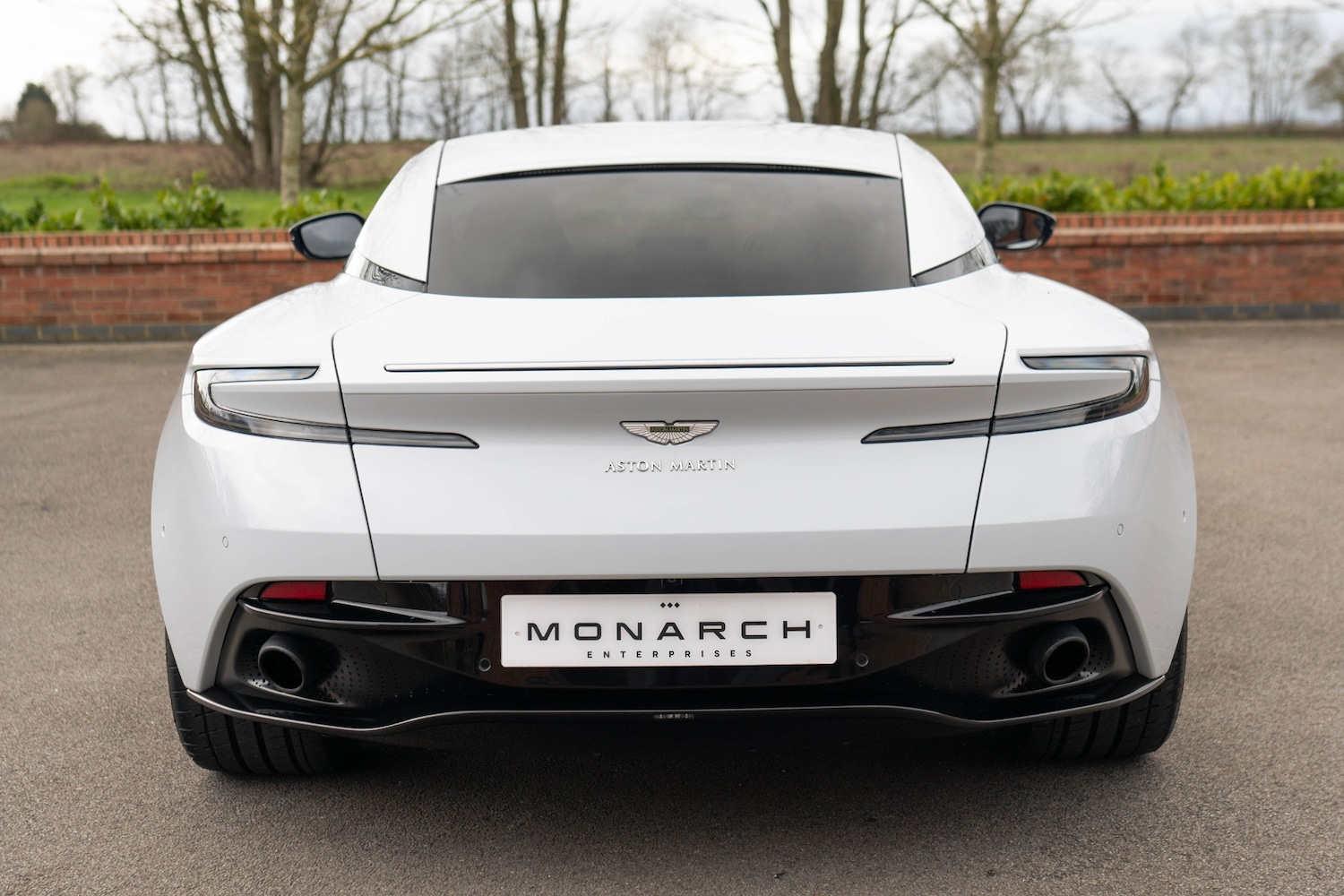 Used Aston Martin DB11 2020 for sale - 77848603: Photo 14
