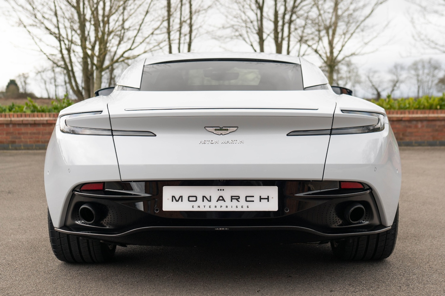 Used Aston Martin DB11 2020 for sale - 77848603: Photo 15