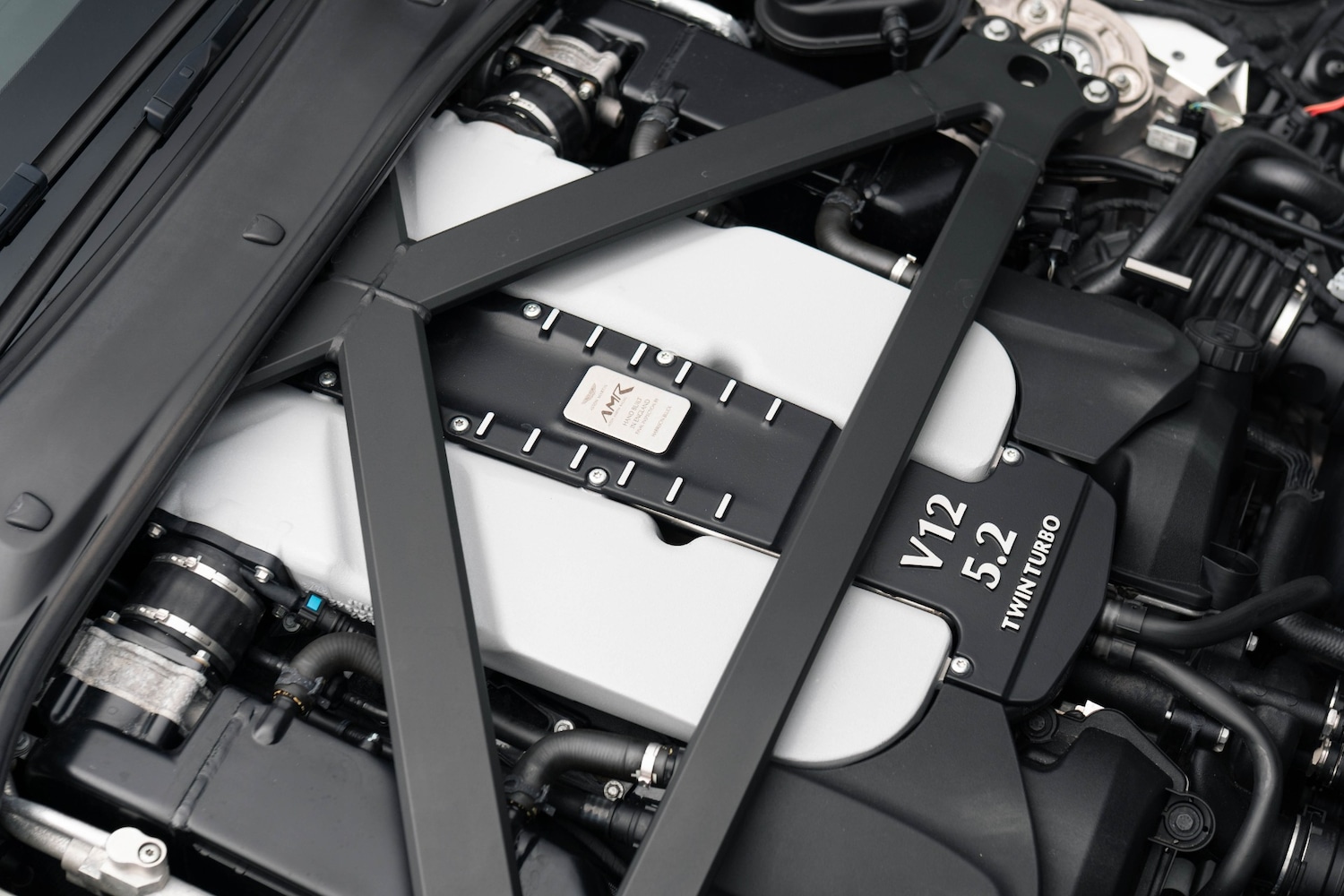 Used Aston Martin DB11 2020 for sale - 77848603: Photo 18