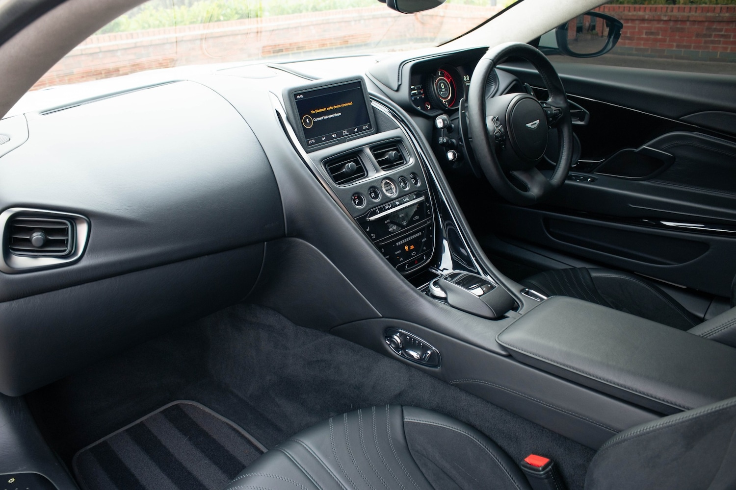 Used Aston Martin DB11 2020 for sale - 77848603: Photo 22