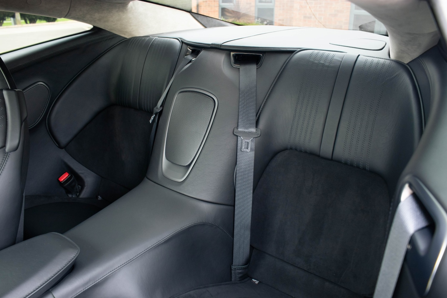 Used Aston Martin DB11 2020 for sale - 77848603: Photo 29