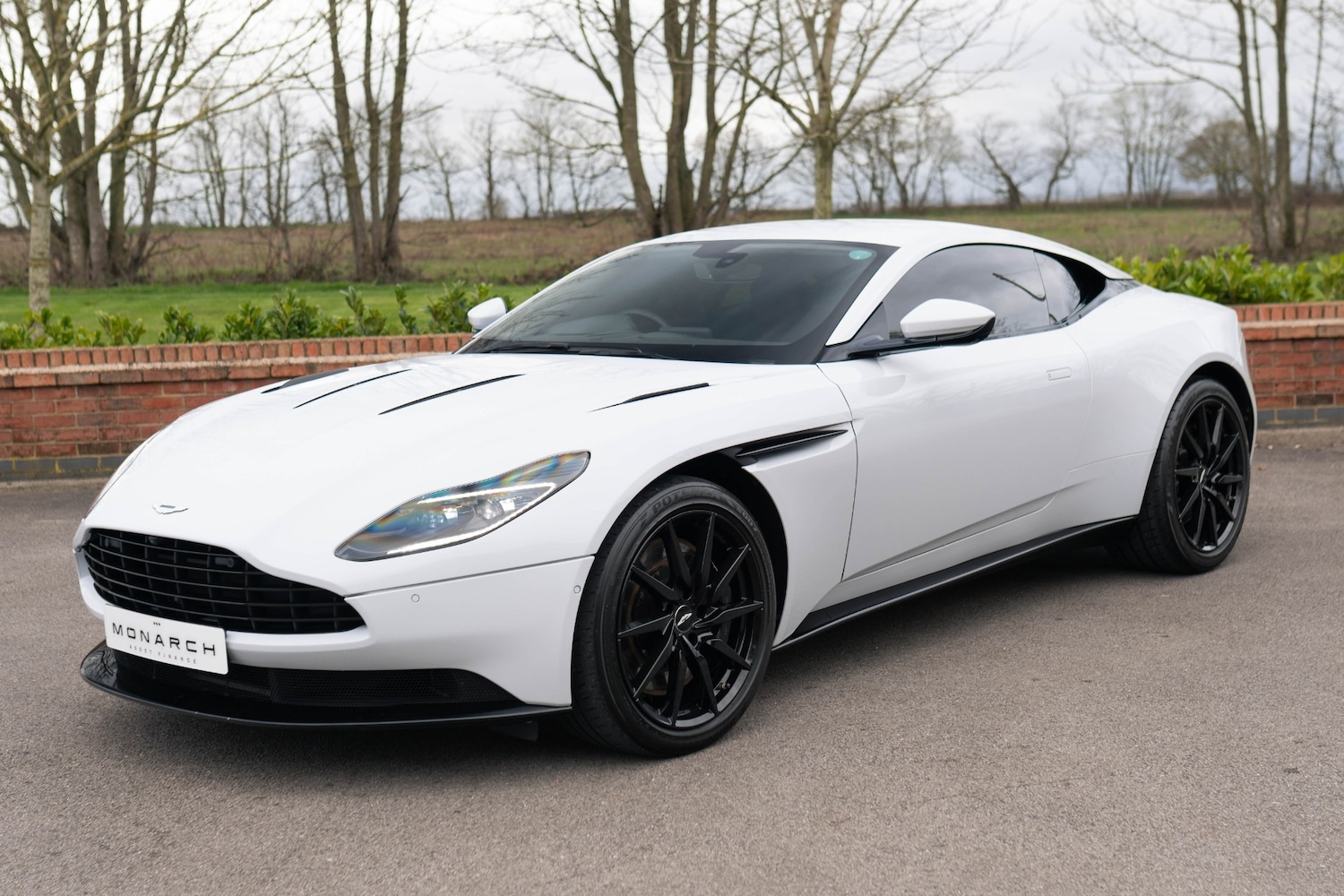 Used Aston Martin DB11 2020 for sale - 77848603: Photo 5