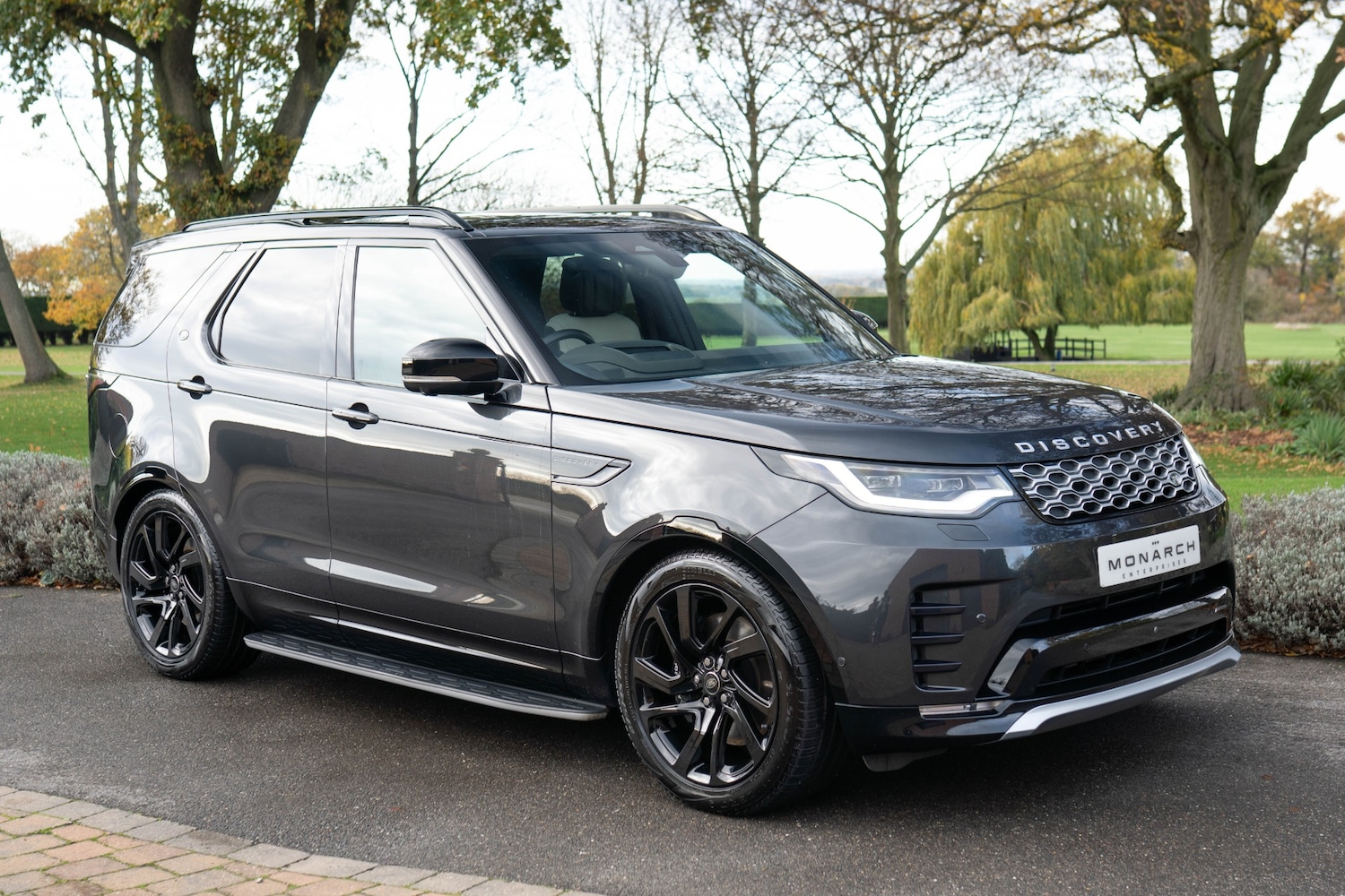 Used Land Rover Discovery 2023 for sale - 76491062: Photo 1