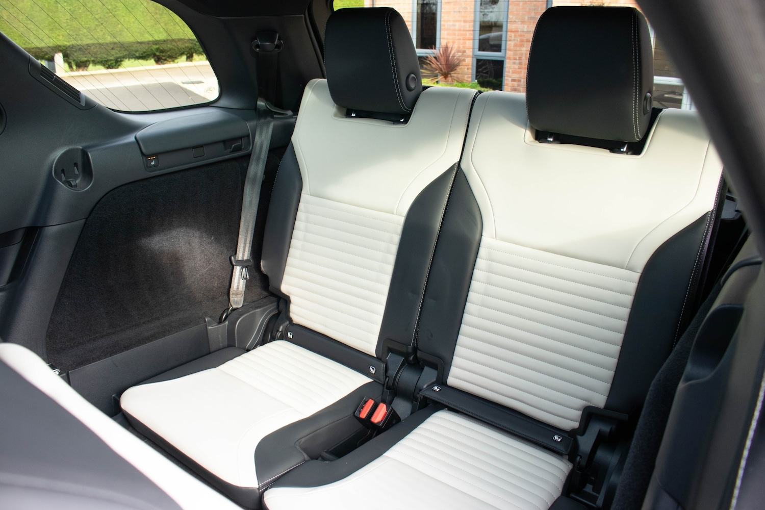 Used Land Rover Discovery 2023 for sale - 76491062: Photo 25