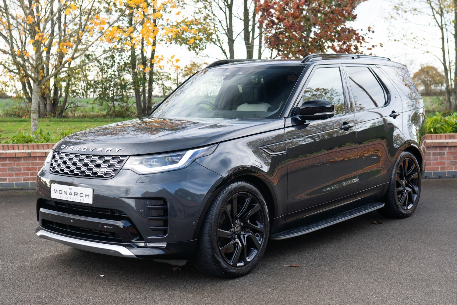 Used Land Rover Discovery 2023 for sale - 76491062: Photo 5