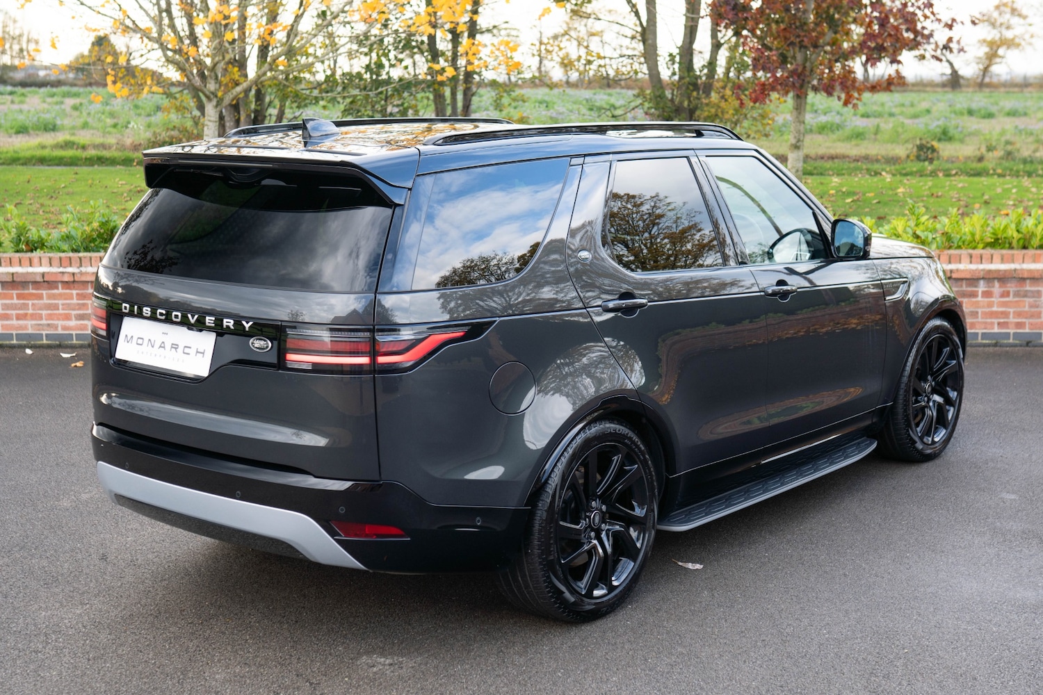 Used Land Rover Discovery 2023 for sale - 76491062: Photo 6