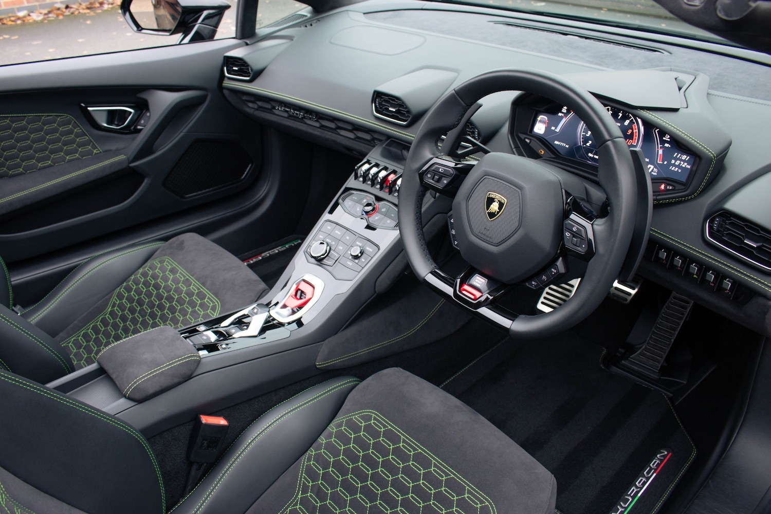 Used Lamborghini Huracan 2018 for sale - 76598414: Photo 14