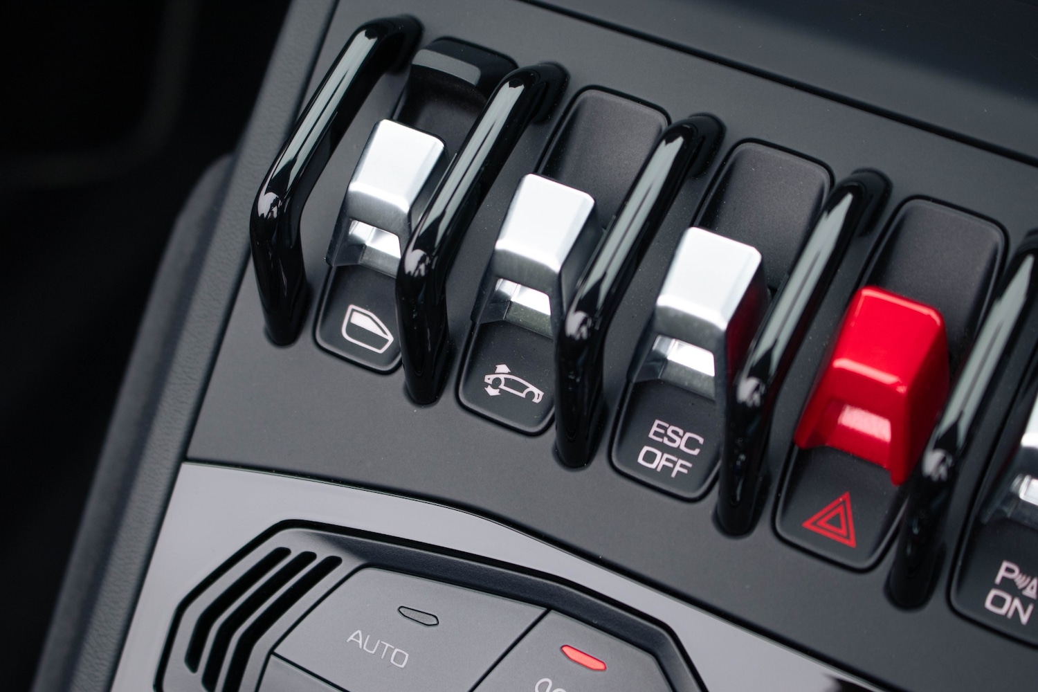 Used Lamborghini Huracan 2018 for sale - 76598414: Photo 26