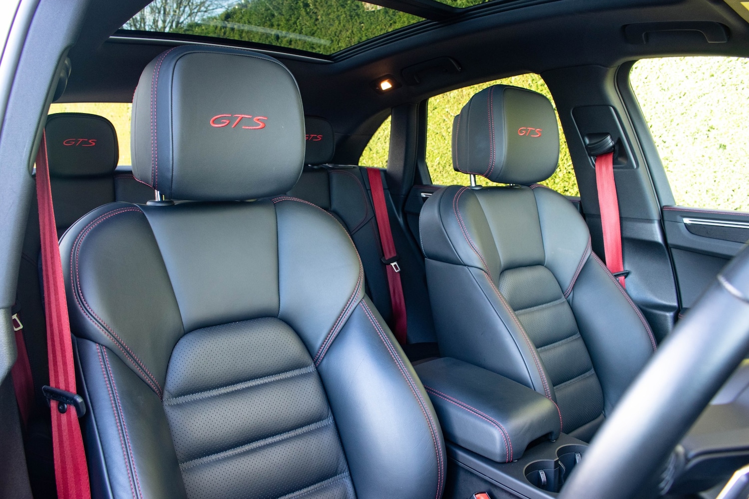 Used Porsche Macan 2020 for sale - 77127701: Photo 16