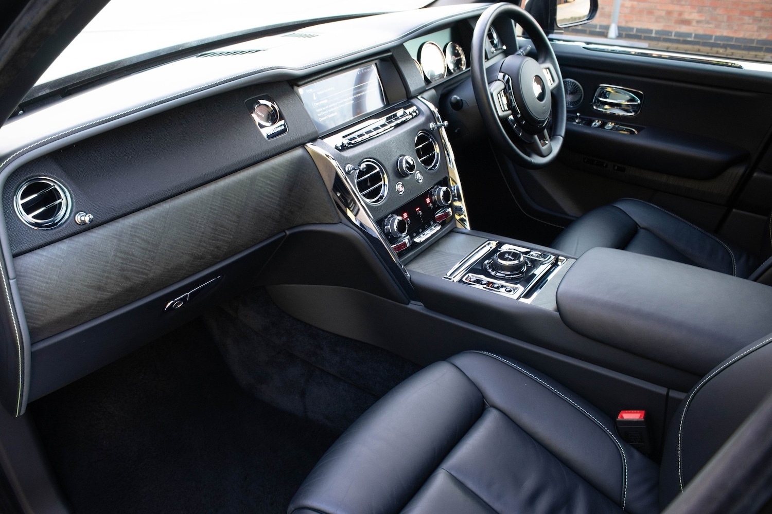 Used Rolls-Royce Cullinan 2019 for sale - 77087364: Photo 15