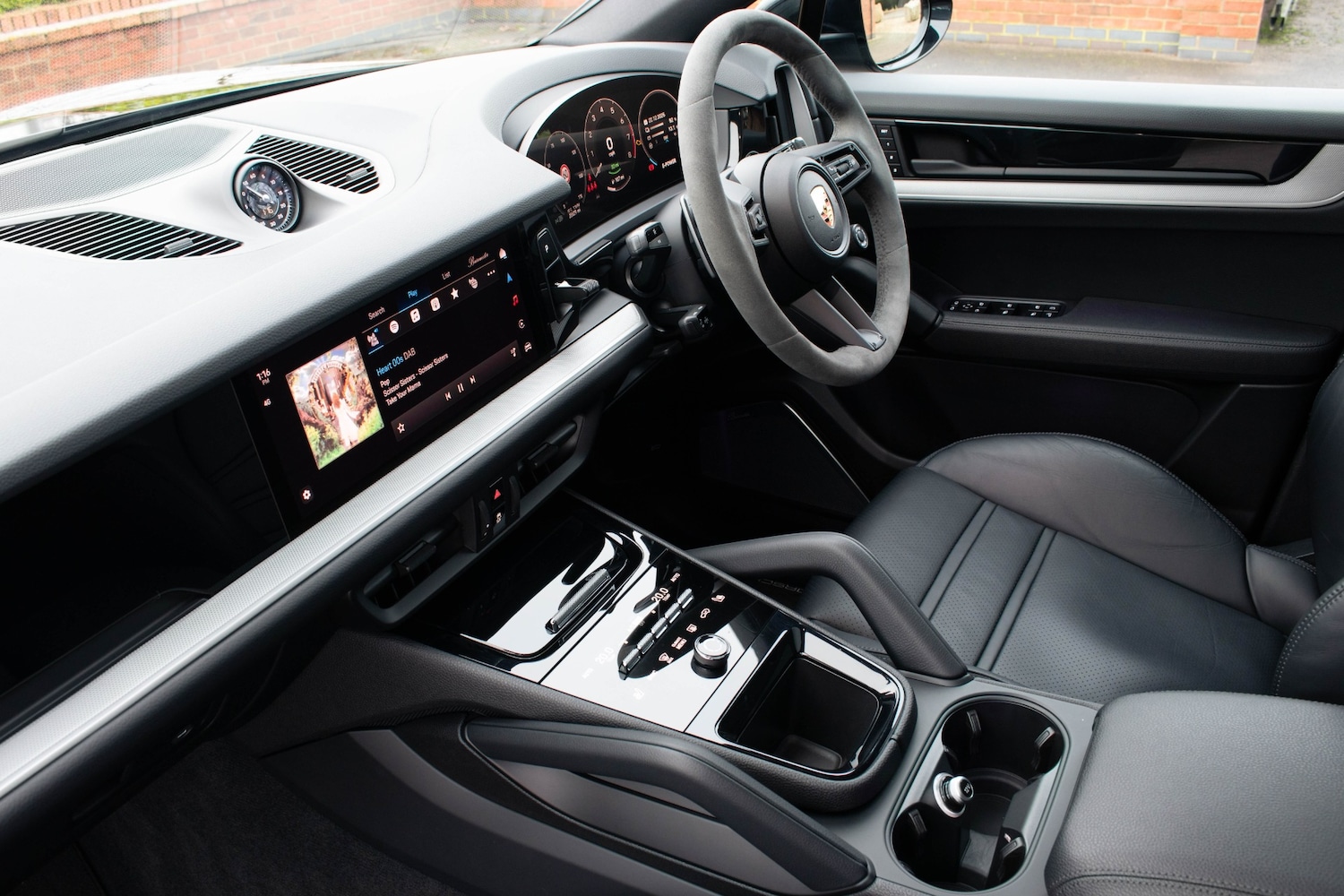 Used Porsche Cayenne 2023 for sale - 77032805: Photo 31