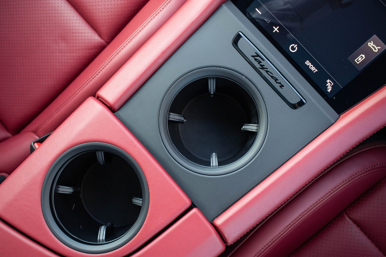 Used Porsche Taycan 2020 for sale - 77763071: Photo 19