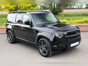 Used Land Rover Defender 2025 for sale - 78643817: Photo