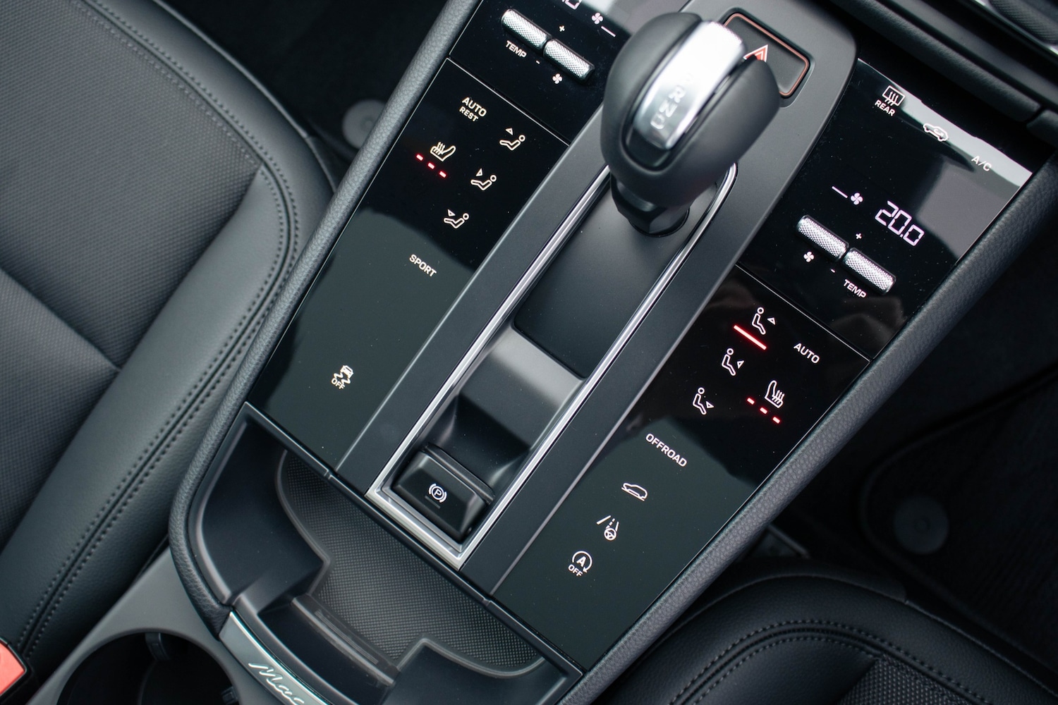 Used Porsche Macan 2024 for sale - 77555475: Photo 32