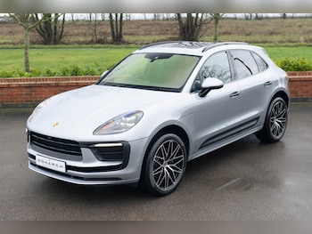 Used Porsche Macan 2024 for sale - 77555475: Photo