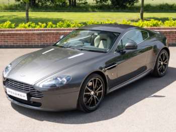 Used Aston Martin Vantage 2010 for sale - 74951286: Photo