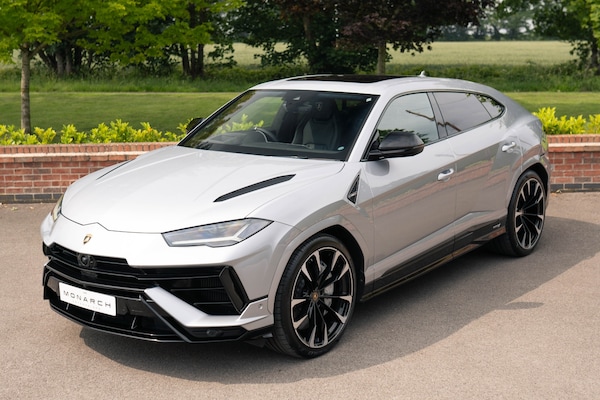 Used Lamborghini Urus 2023 for sale - 74911036: Photo 3