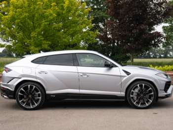 Used Lamborghini Urus 2023 for sale - 74911036: Photo