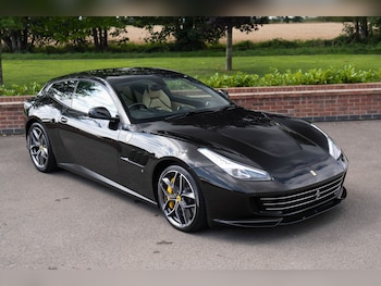 Used Ferrari GTC4Lusso 2018 for sale - 75454217: Photo