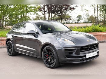 Used Porsche Macan 2023 for sale - 79802067: Photo